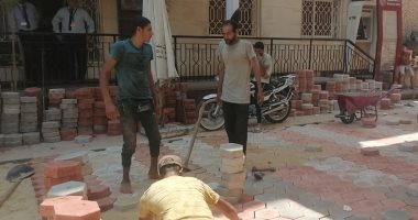 حملات نظافة ورصف وإزالة تعديات وإصلاح كسر فى خط مياه بعدد من قرى كفر الشيخ