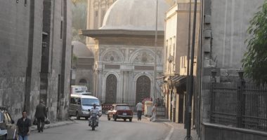 شارع الصليبة أحد أقدم شوارع القاهرة الإسلامية.. فرصة لزيارته فى إجازة الصيف