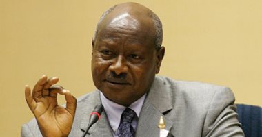 رئيس أوغندا يحظر استيراد الملابس المستعملة بسبب ملكيتها لأموات
