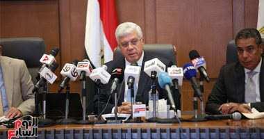 وزير التعليم العالى يشارك فى جلسة الحوار الاقتصادى عن تمكين المواطن المصرى