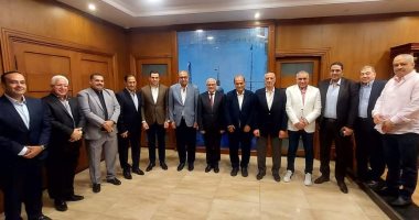 محافظ بورسعيد يستقبل مجلس إدارة الغرفة التجارية الجديد لتقديم التهنئة