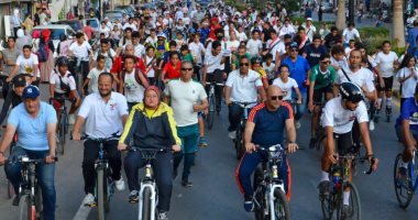 وكيل تعليم بورسعيد تشارك 400 طالب وطالبة موكب دراجات تحت شعار "في حب مصر"