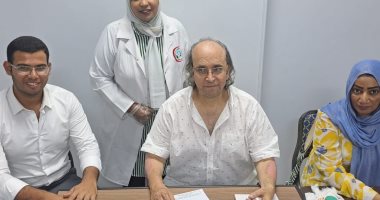 "معا نقدر نغير حياة مرضى الأورام" طبيب بالزقازيق يجوب الشرقية لعلاج المرضى بالمجان