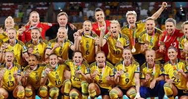 احتفالات صاخبة لسيدات السويد بعد الفوز ببرونزية كأس العالم 2023.. صور