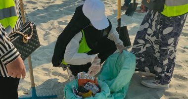 محافظ الإسكندرية: تنفيذ 18 حملة لتنظيف الشواطئ والتوعية بخطورة المخلفات البلاستيكية