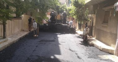 رصف شوارع تقسيم الصياد وجناين أيوب بمدينة منفلوط فى أسيوط ضمن خطة التطوير