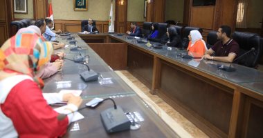 نائب محافظ سوهاج يعقد اجتماعا لمتابعة مقترحات مشروعات "حياة كريمة"