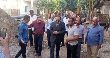 نائب محافظ المنيا يتابع نسب تنفيذ مشروعات "حياة كريمة" بقرى مركز أبوقرقاص