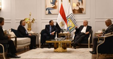 محافظ جنوب سيناء يستقبل رئيس جامعة السويس ويتابع أعمال إنشاء فرع أبو رديس