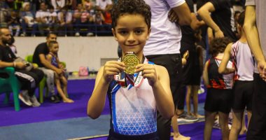 إلياس حجاج يحصد الميدالية الذهبية فى بطولة كأس مصر للجمباز تحت 7 سنوات