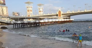 رفع الرايات الخضراء على كل شواطئ الإسكندرية وارتفاع الحرارة لـ34 درجة