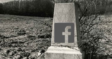 أضخم مقبرة فى التاريخ البشرى.. حسابات الموتى أغلبية فى "فيس بوك" قريبا.. توقعات بوصول الوفيات لـ1.4 مليار حساب عام 2100 من إجمالى 3 مليارات.. ومخاوف من استغلال فيس بوك للبيانات.. وهذا ما سيحدث لحسابك عند وفاتك