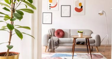 5 أفكار وطرق مبتكرة لإضافة الألوان الحيوية لديكور غرفة المعيشة