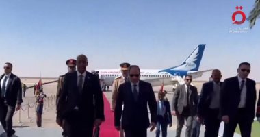 "القاهرة الإخبارية" تنشر فيديو استقبال الرئيس السيسى للفريق البرهان