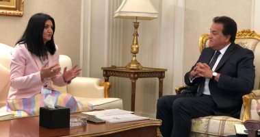 خالد عبد الغفار يبحث مع نائب وزير الصحة بأرمينيا سبل الاستفادة من خبرات مصر
