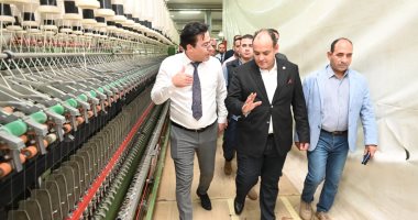 وزير الصناعة يتفقد المنطقة الصناعية ببرج العرب بمحافظة الإسكندرية