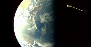 المهمة الشمسية الهندية تلتقط صورة مع الأرض والقمر