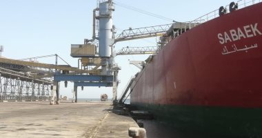 ميناء الإسكندرية يستقبل لأول مرة السفينة العملاقة SABAEK بحمولة 100 ألف طن قمح