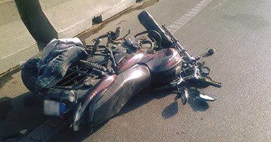 إصابة شخصين نتيجة انقلاب دراجة نارية فى حدائق أكتوبر