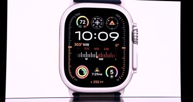 Apple تكشف رسميا عن ساعة Watch Urtla 2 بمعالج جديد وشاشة أكثر سطوعا