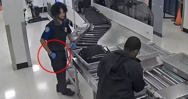 حاميها حراميها..ضبط أفراد أمن بمطار ميامى لسرقتهم حقائب الركاب "فيديو وصور"