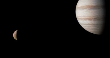 مركبة ناسا تلتقط إشارات للنشاط على القمر الجليدى لكوكب المشترى
