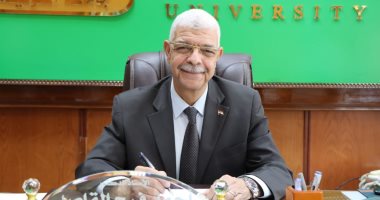 رئيس جامعة المنوفية يعقد اجتماع مجلس إدارة المدن الجامعية