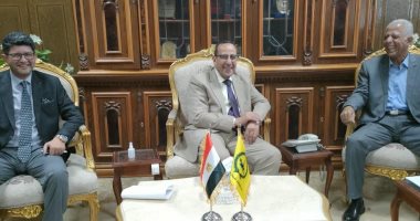 محافظ شمال سيناء يستقبل وفدا من رئاسة مجلس الوزراء
