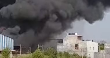 إصابة 5 أشخاص فى حريق هائل بمصنع كيميائي بالهند.. فيديو