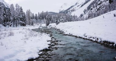 سويسرا فقدت 10% من أنهارها الجليدية خلال عامين فقط بسبب التغيرات المناخية