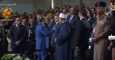 الرئيس السيسي يصل مقر انعقاد مؤتمر "حكاية وطن" بالعاصمة الإدارية 
