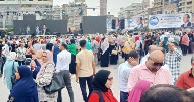 مسيرة بميدان الشرقية للاحتفال بنصر أكتوبر ومطالبة الرئيس بالترشح لفترة جديدة..صور وفيديو