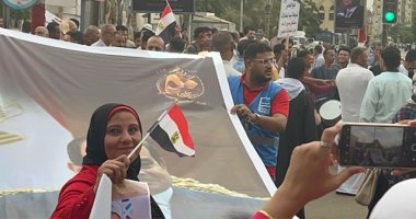 أهالى الفيوم يحتفلون بانتصارات أكتوبر ويطالبون السيسي بالترشح لانتخابات الرئاسة