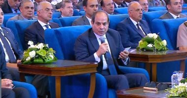 الرئيس السيسي: فى 2011 وجهت بالانتباه لتفكك الروابط المصرية
