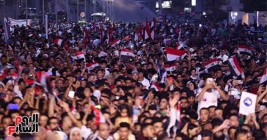 حشود ضخمة تحتفل بإعلان الرئيس السيسي الترشح للرئاسة أمام متحف الحضارات