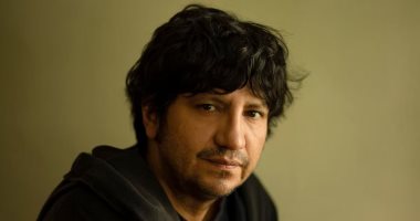 فوز التشيلى أليخاندرو زامبرا بجائزة مانويل روخاس للأدب الإيبروأمريكى 2023