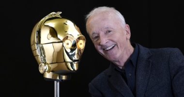 بيع خوذة C3PO من فيلم "Star Wars" بمبلغ مليون جنيه إسترليني