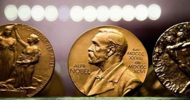 منحوها لأنفسهم.. أعضاء بمؤسسة نوبل فازوا بجائزة الأدب الأشهر عالميا
