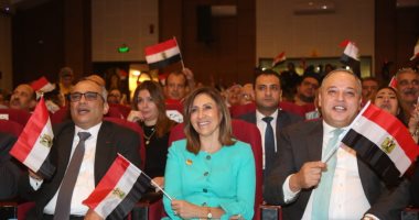 وزيرة الثقافة: انتصار أكتوبر العظيم سيظل شاهدا على اعتزاز المصريين بوطنهم