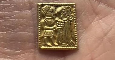 اكتشاف رقائق ذهبية تحمل 35 رسما لآلهة اسكندنافية داخل معبد وثنى بالنرويج
