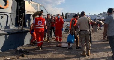 البحرية اللبنانية تُنقذ مركب على متنه 125 شخصا قبالة شواطئ طرابلس