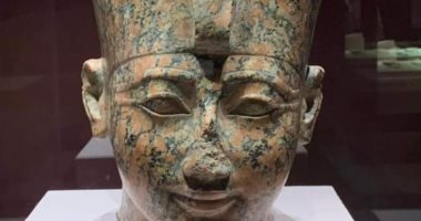 شاهد.. رأس الملك تحتمس الثالث بمتحف آثار الغردقة والصناعة من الجرانيت الأحمر