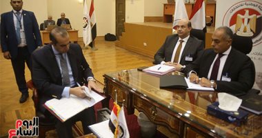 وكيل المرشح الرئاسي عبد الفتاح السيسي يقدم أوراق ترشحه بانتخابات 2024