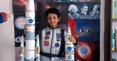 أحمد عمره 8 سنوات وعاشق لعلم الفلك: بأشرحه للأطفال ونفسى أكون رائد فضاء