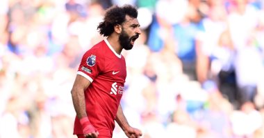 ديلى ميل: محمد صلاح لا يمكن الاستغناء عنه فى هجوم ليفربول