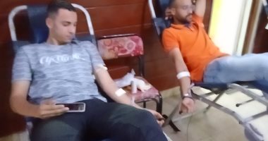 توافد المواطنين للتبرع بالدم للأشقاء الفلسطينين بالمنوفية.. فيديو وصور