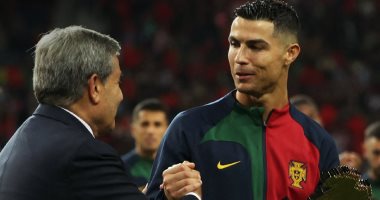 البرتغال ضد سلوفاكيا.. تكريم رونالدو لوصوله للمباراة 200 دوليا "فيديو"