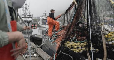شبح التغير المناخى يهدد مهنة صيد الأسماك فى ألاسكا الأمريكية