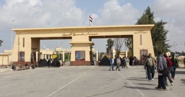 وصول 31 طفلًا لمعبر رفح للعلاج بالمستشفيات المصرية