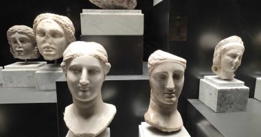 مسئول الترميم بالمتحف اليونانى الرومانى يكشف أهم القطع الأثرية النادرة.. صور